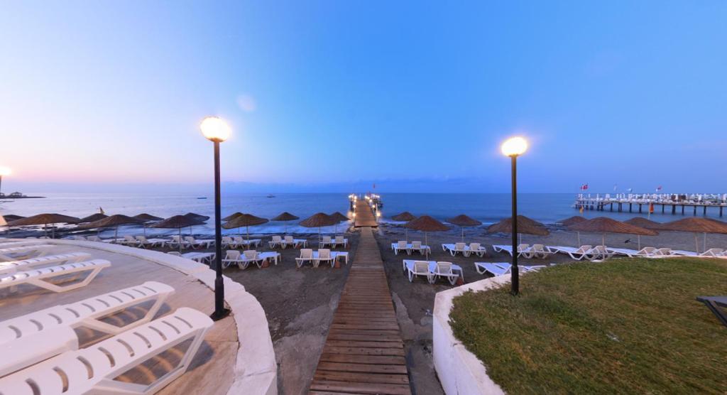 Anitas Hotel — Beach in Konakli