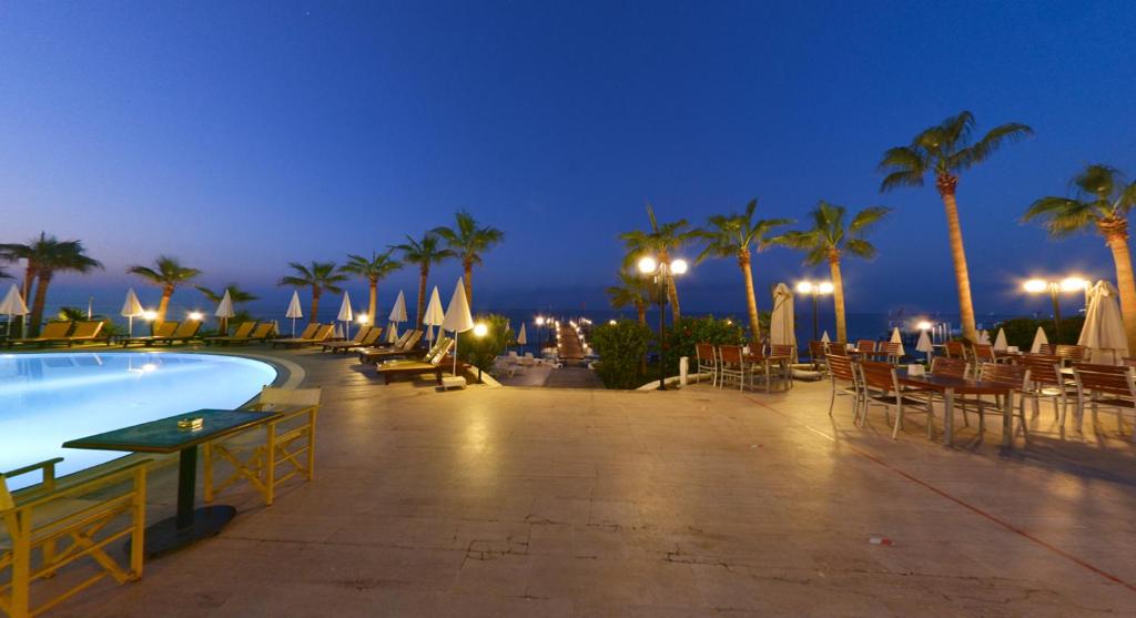 Anitas Hotel — Beach in Konakli