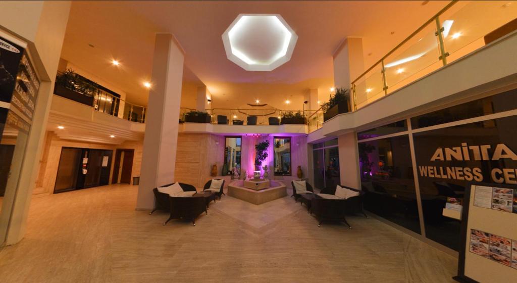 Anitas Hotel photo