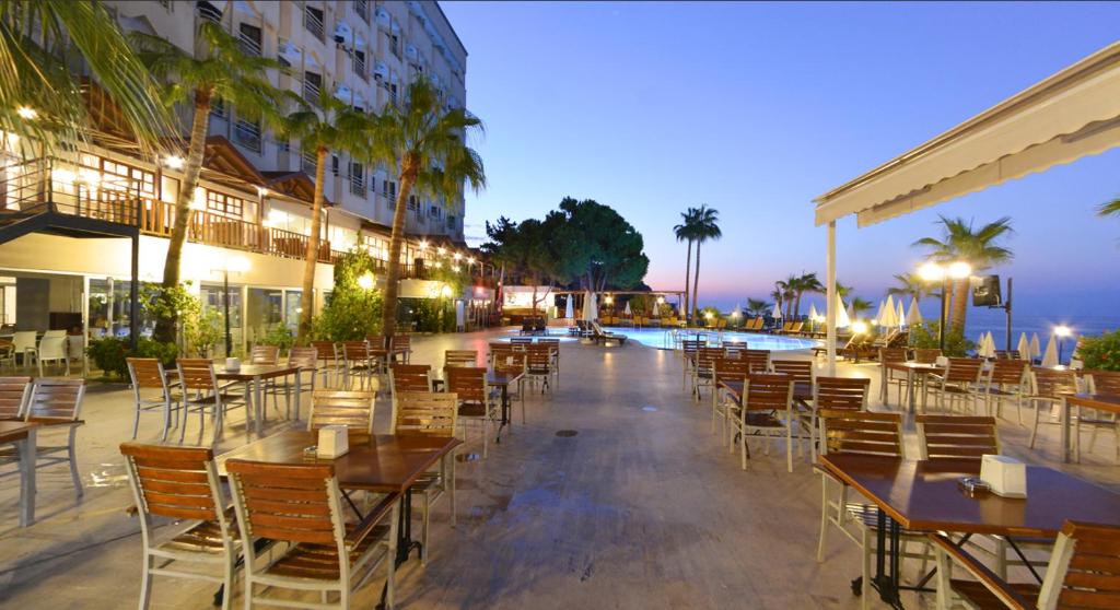 Anitas Hotel — Restaurant & bars in Konakli