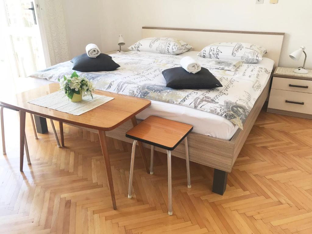Apartment & Rooms Riva photo