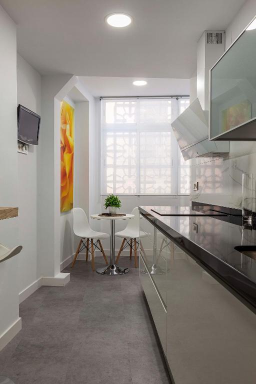 Apartamento Mariana Pineda Centro - 4