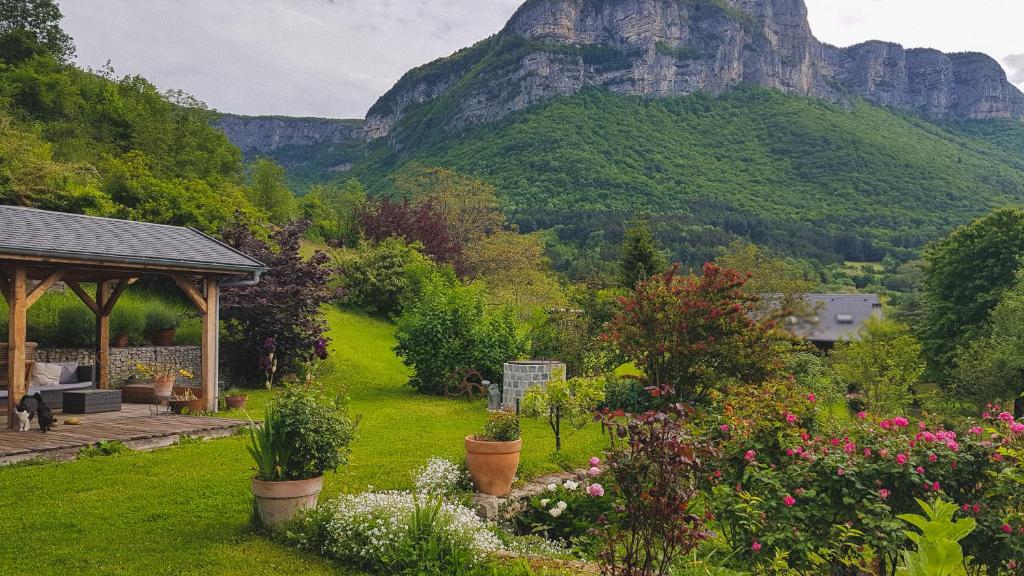 Studio au pied de la montagne et vue imprenable, Saint-Alban