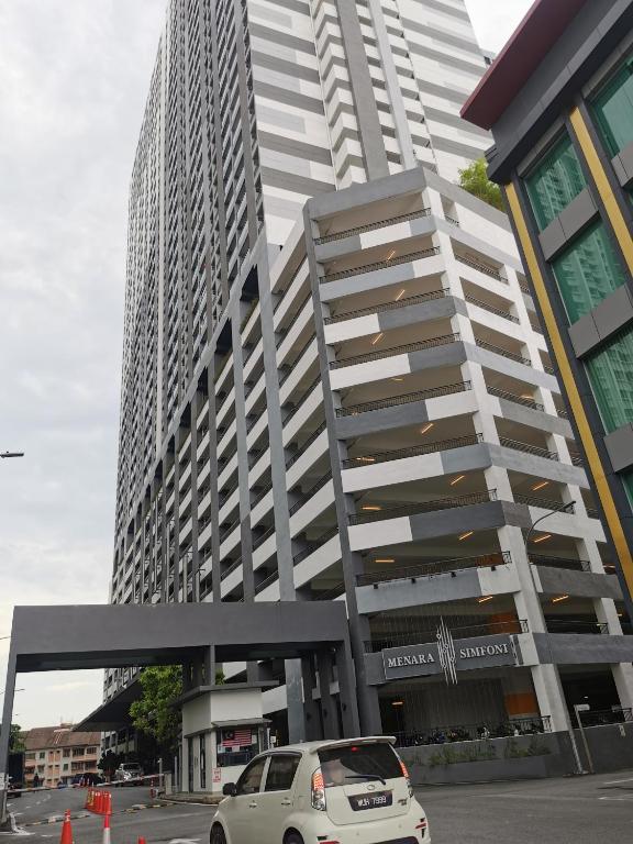 Apple Home 2 at Menara Simfoni, King Size Bed, Cheras, Nexflix, Wifi, Parking photo
