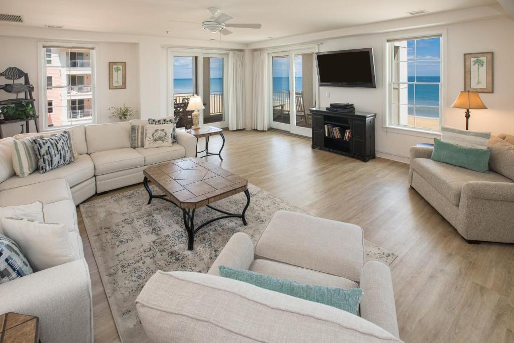 The Sanctuary - Neptune's Castle Penthouse B405, Virginia Beach