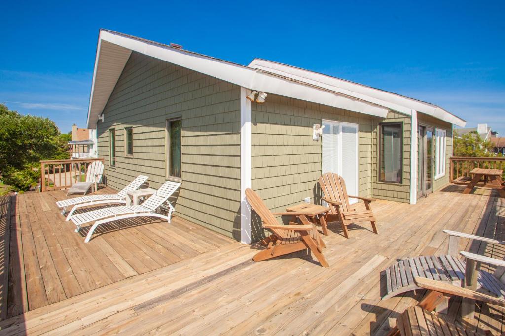 Hess, Virginia Beach