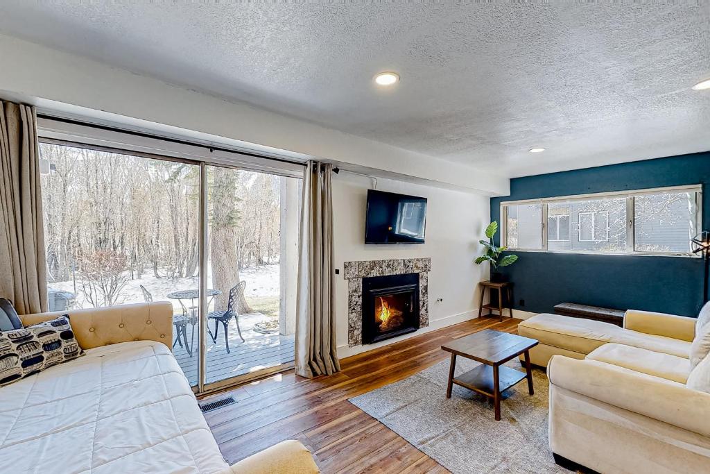 Snowcreek 625, Mammoth Lakes