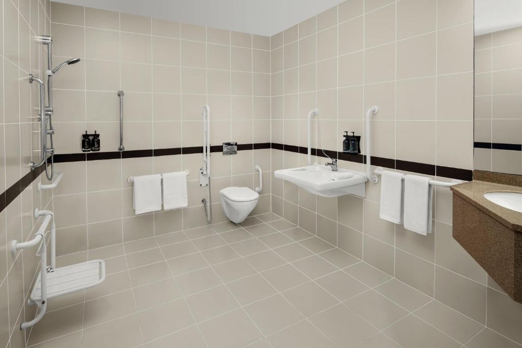 Holiday Inn Express Dubai Internet City photo