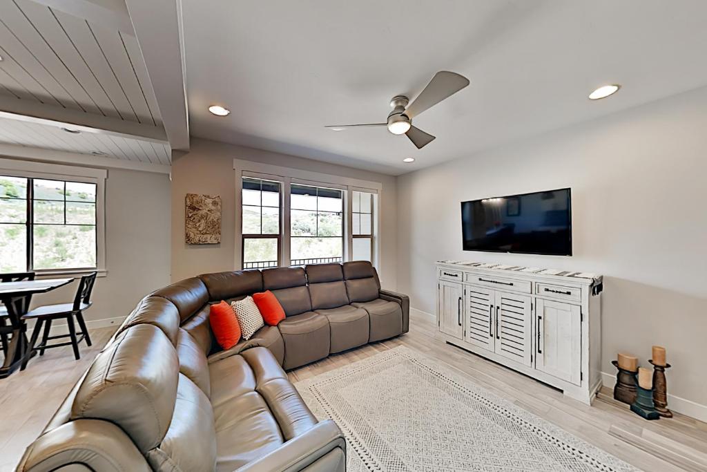 Wasatch Springs Oasis, Heber City