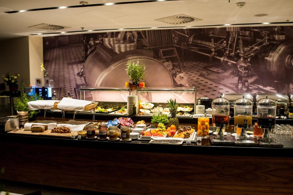 Alimentos e Bebidas