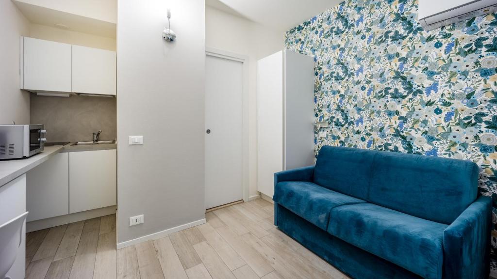 Italianway - The B Village Standard — Hotel in Milan