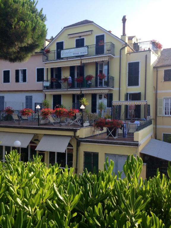 Giada — Hotel in Moneglia