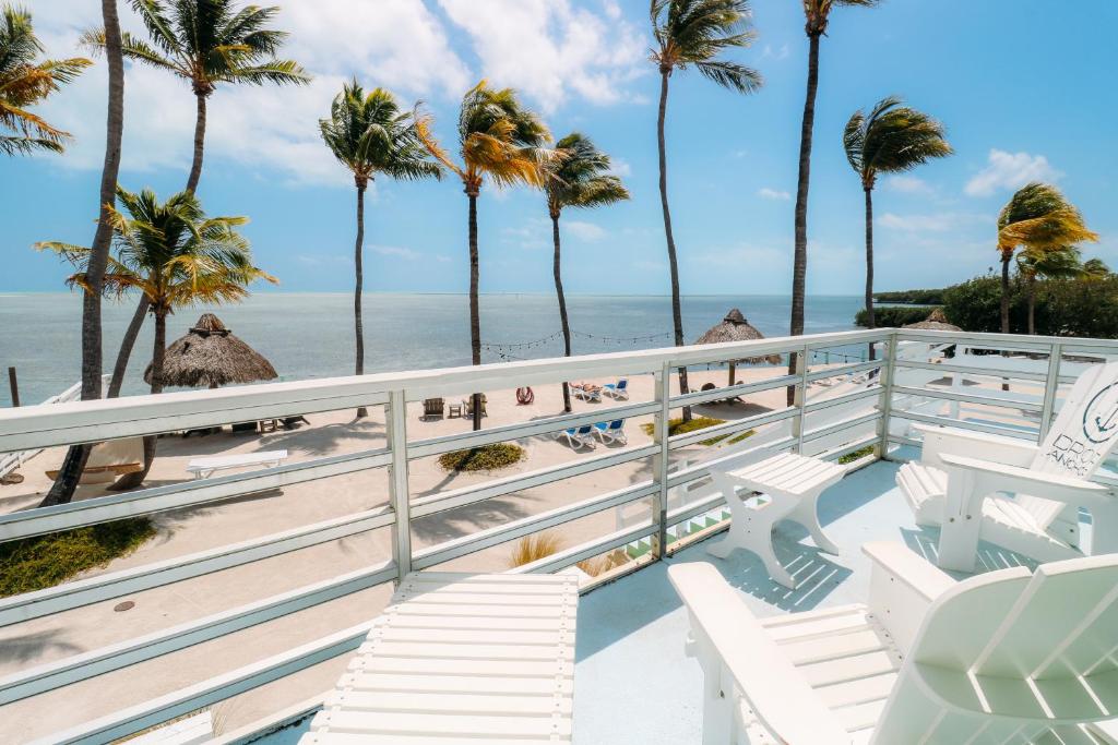 Drop Anchor Resort & Marina photo