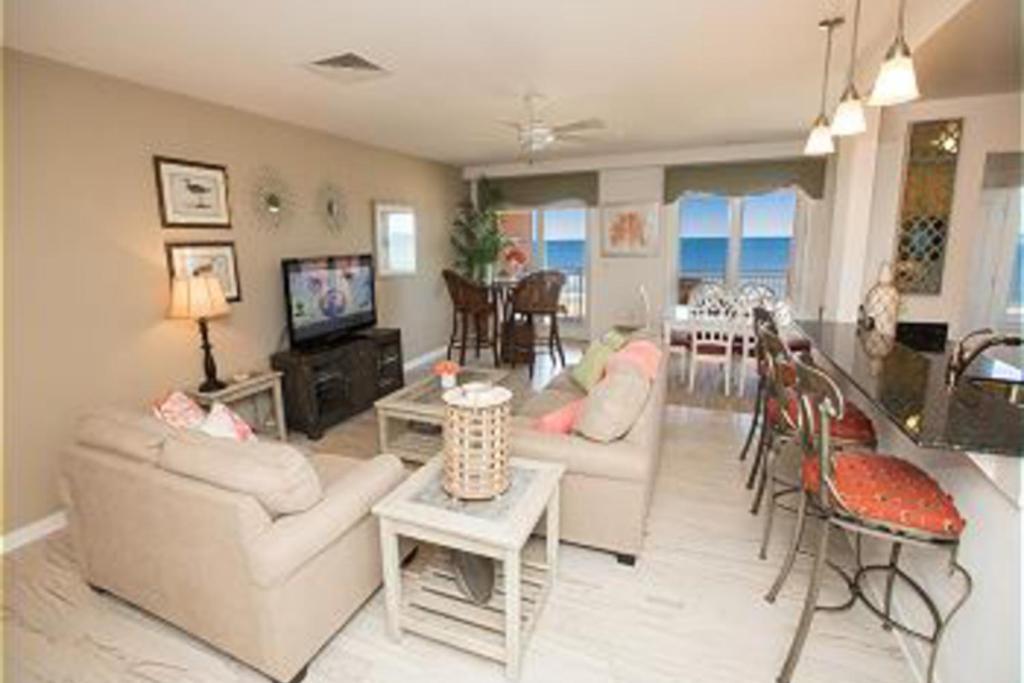 The Sanctuary - Endless Summer A207, Virginia Beach