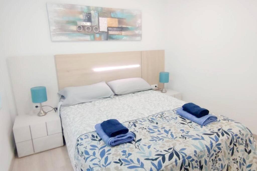 - LUJO - Parking, Maquina Arcade, Wifi y Netflix - 4