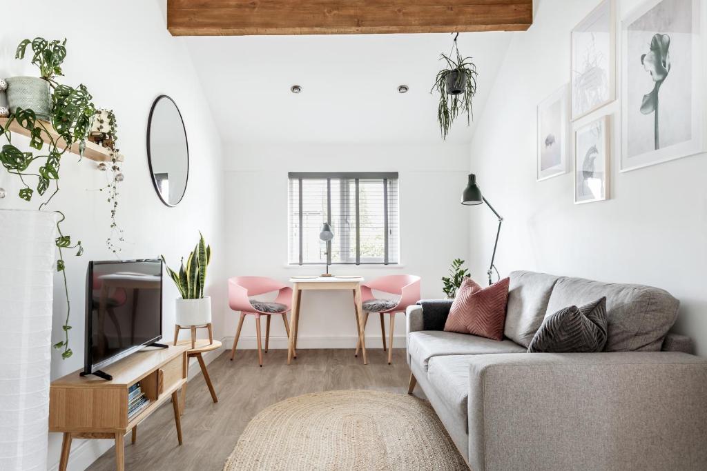 Stylish Flat - Bowness centre with parking, Bowness-on-Windermere