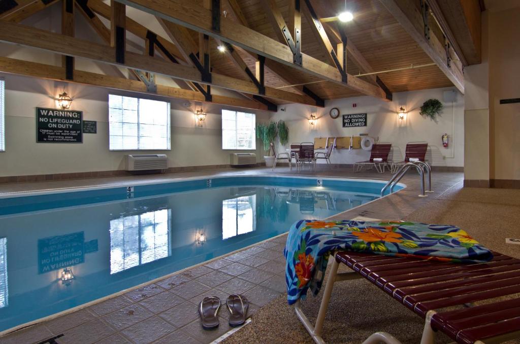 Coshocton Village Inn & Suites photo