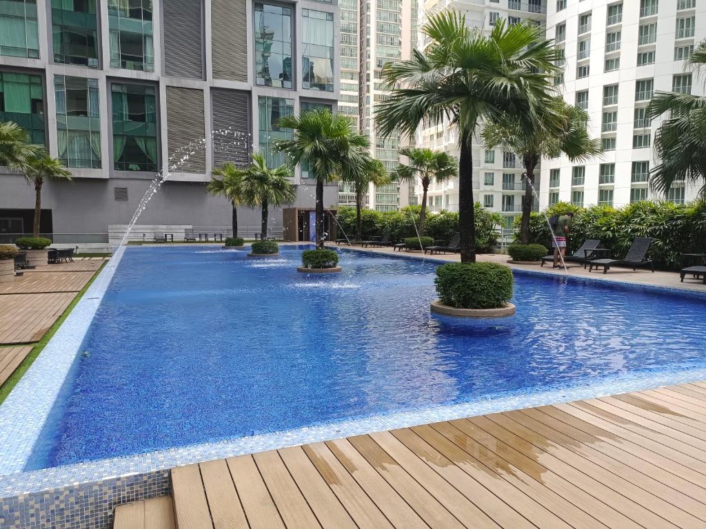 Soho Suites KLCC By RT group photo