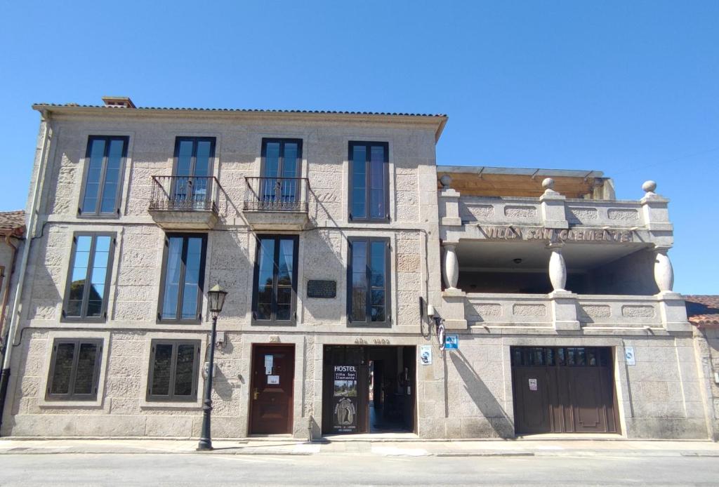 Albergue Villa San Clemente — Hotel in Albelos