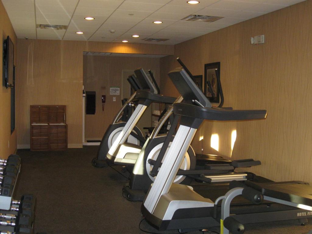 Little Missouri Inn & Suites New Town photo