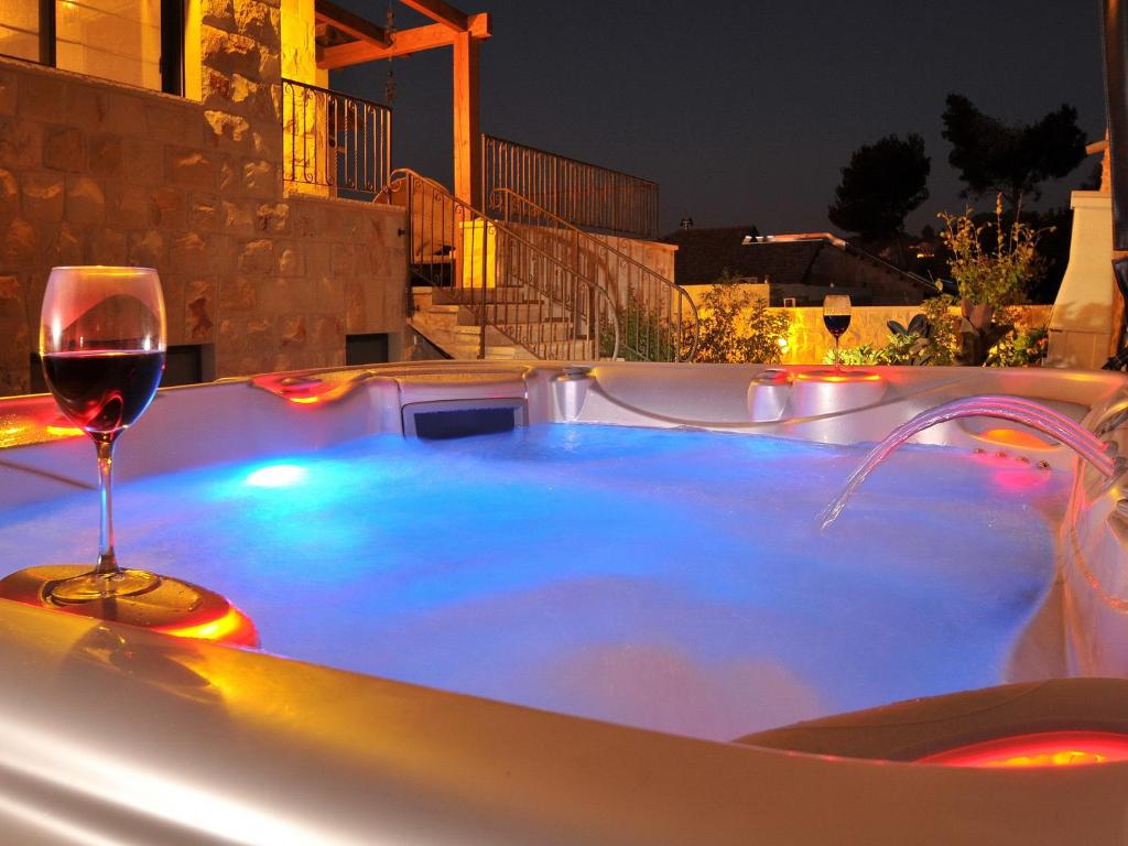 סחלב פראי Wild Orchid Luxury Suites photo