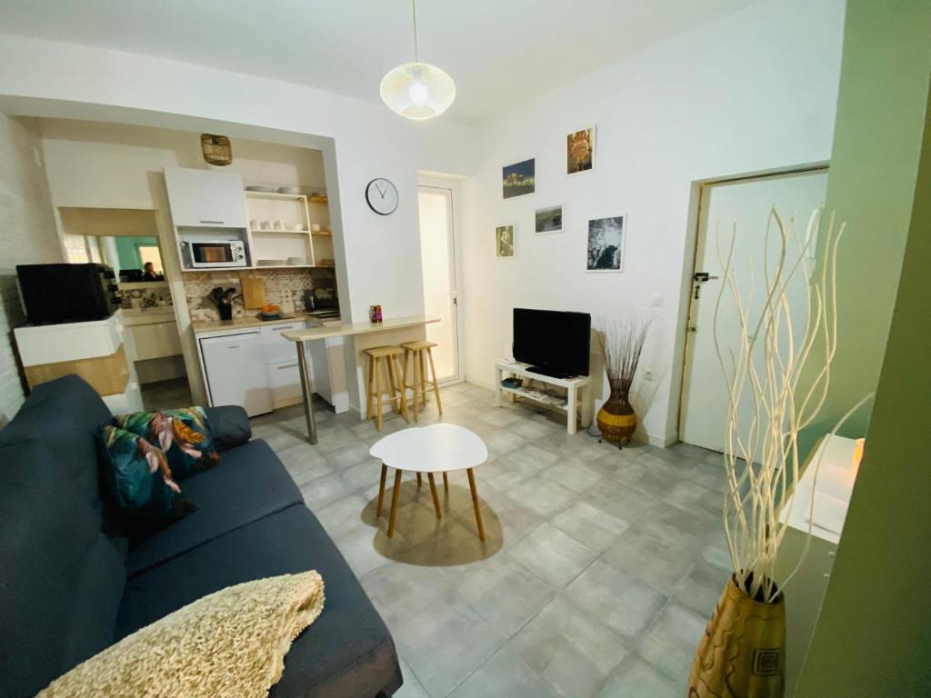 Apartamento San Eloy con Patio Privado - 3