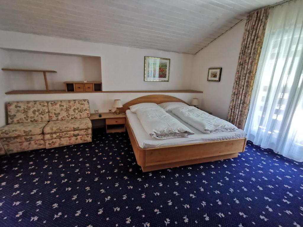 Garni Hotel Burgleitenhof - 2