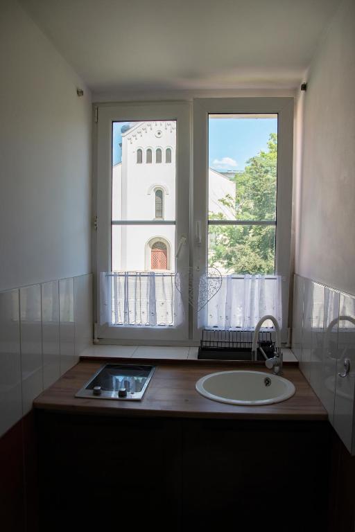 DASHECK Centrum, Opolí