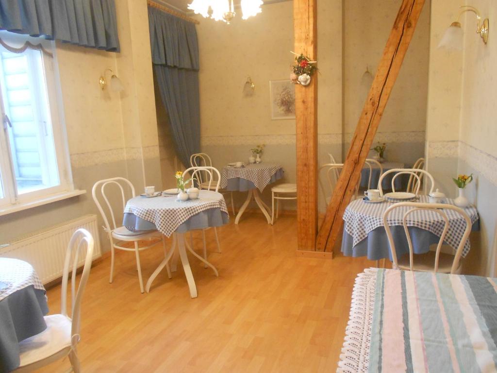 Restaurant, Poska Villa Guesthouse in Tallinn
