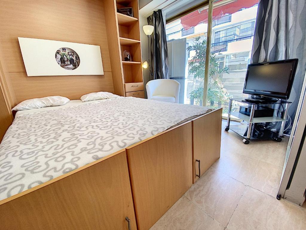 Imperial Croisette FER3417 studio - 5
