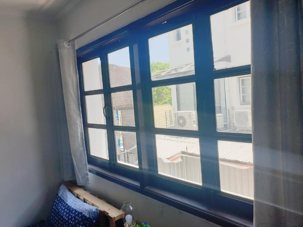 Kru Nat's Bed & Breakfast w/ Private Rooms & Gym photo