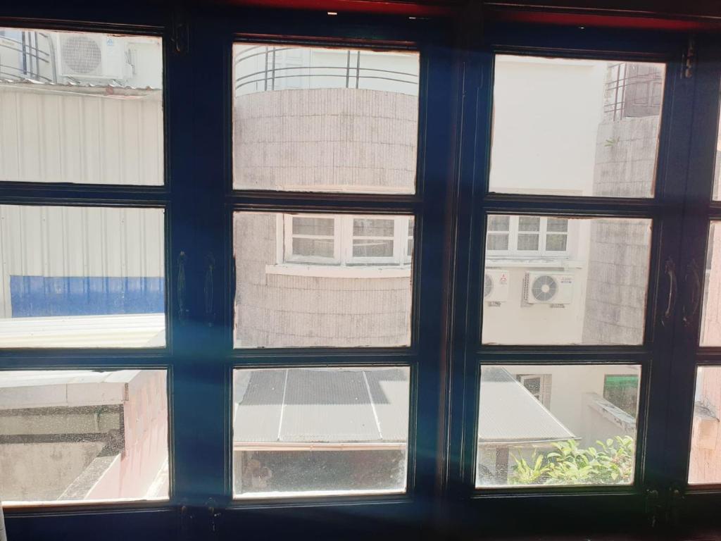 Kru Nat's Bed & Breakfast w/ Private Rooms & Gym photo