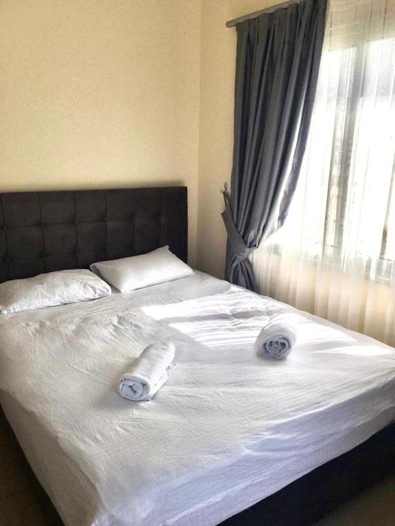 Luxury Two-Bedroom Apartment in amazing place Lukomorye C4 photo