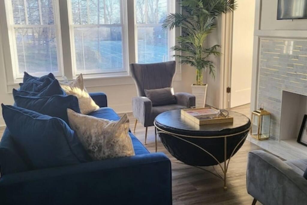 The Jasmine On Main, Little Rock