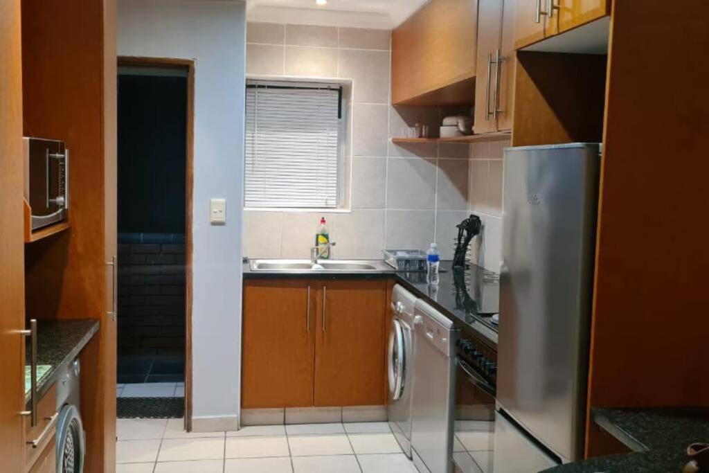 201 Dolphin View Margate photo