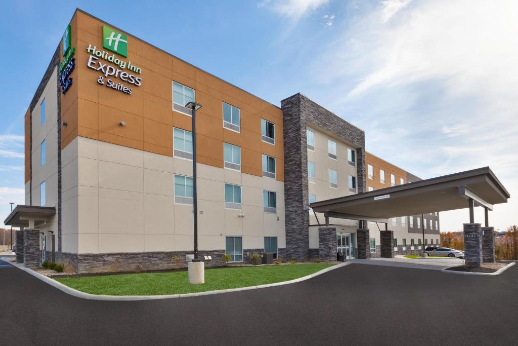 Holiday Inn Express And Suites Wooster photo