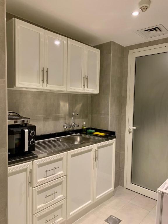 Al Rawdha Hotel Flats