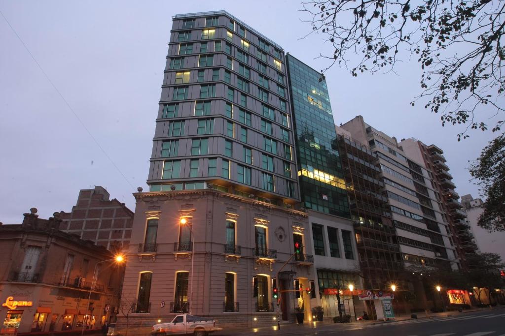 Yrigoyen 111 Hotel