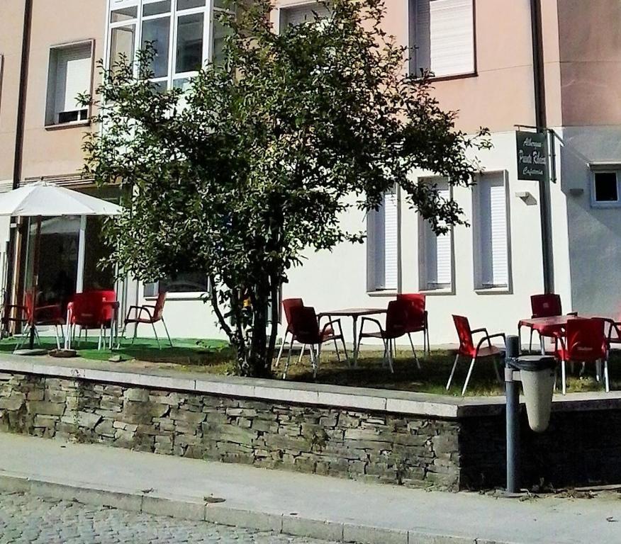Pension-Albergue Puente Ribeira — Hotel in Sarria