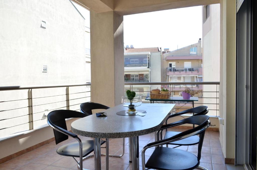 Delmare Dion apartment