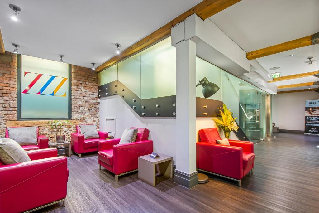 Aparthotel Roomzzz Manchester City, Manchester 2024 Updated Prices, Deals