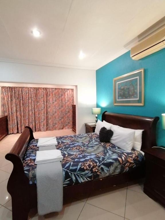 Double room at Palm View Guest House
