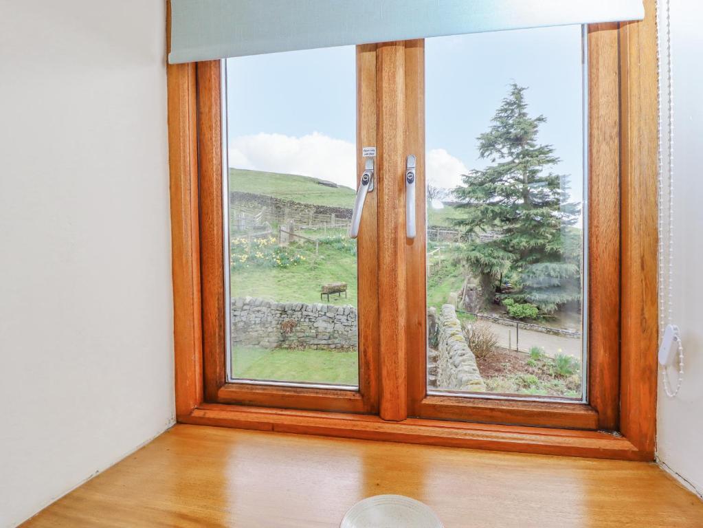 Curlew Cottage photo