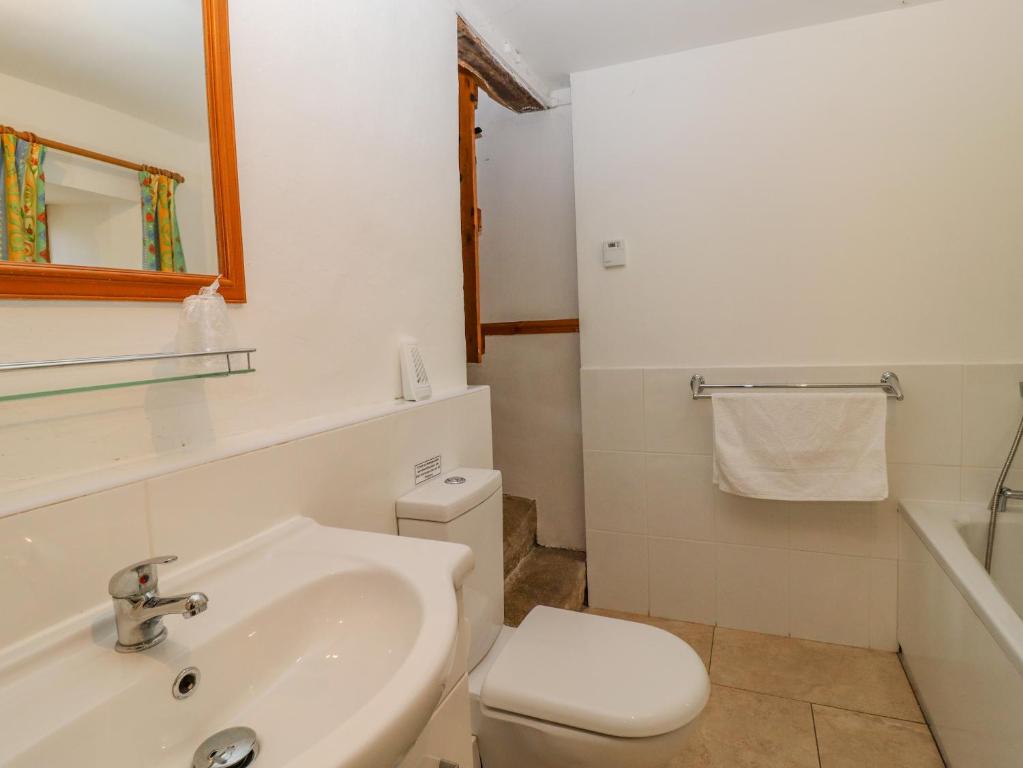 Curlew Cottage photo