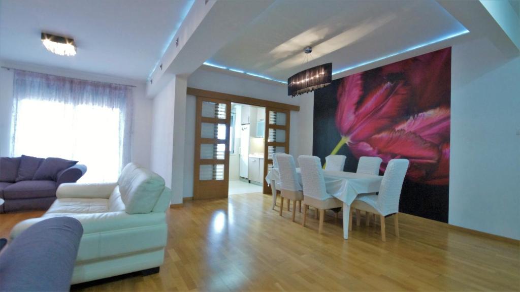 M&L Lux 3-bedroom apartment (sea view) - 1