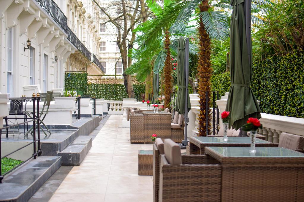 Pembridge Palace Hotel