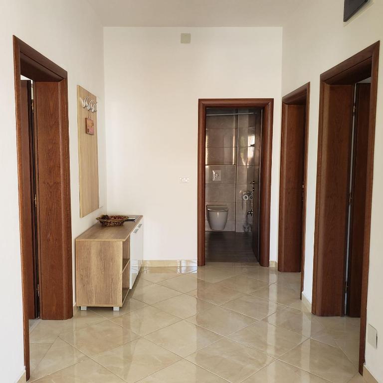 Green Hill Apartments photo