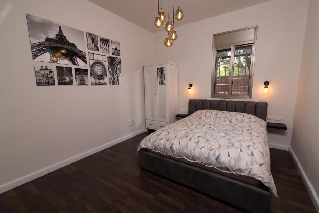 Prestige Room in Prestige location Bahai's Garden, Haifa