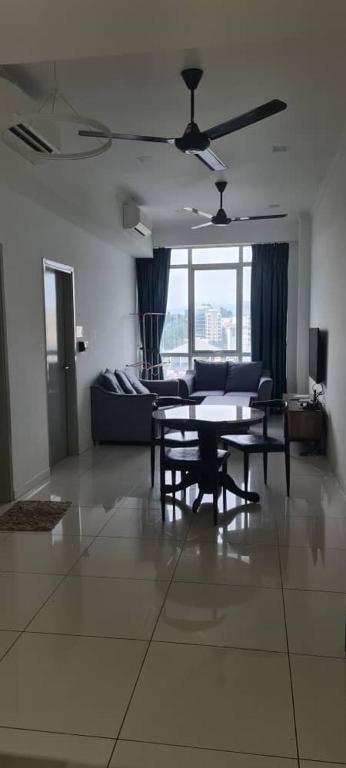 Lovely 2 Rooms Apartment at Sutera Avenue — Hotel in Kota Kinabalu