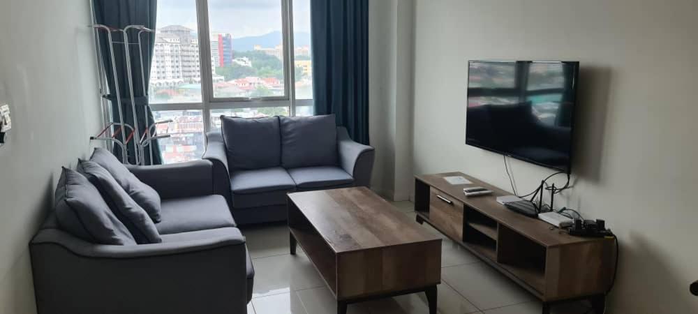 Lovely 2 Rooms Apartment at Sutera Avenue photo
